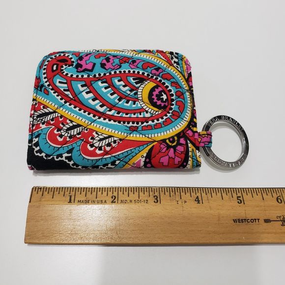 Vera Bradley Key Chain and Card / ID Holder; Approx. 4 x 3 - Picture 4 of 7
